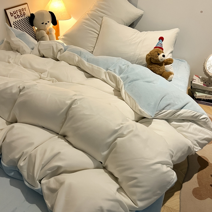 91家纺网 家纺一手货源 找家纺 悦织湾家纺 2025新款水洗棉牛奶绒单面绒单被套四件套双面两用春秋冬都可用学生宿舍四件套 单面绒白色浅兰