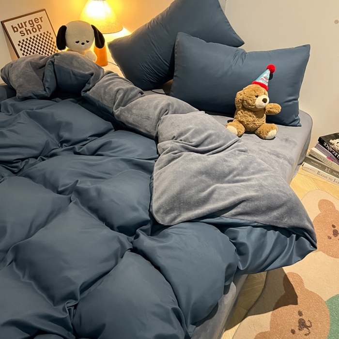 91家纺网 家纺一手货源 找家纺 悦织湾家纺 2025新款水洗棉牛奶绒单面绒单被套四件套双面两用春秋冬都可用学生宿舍四件套 单面绒宝兰浅灰