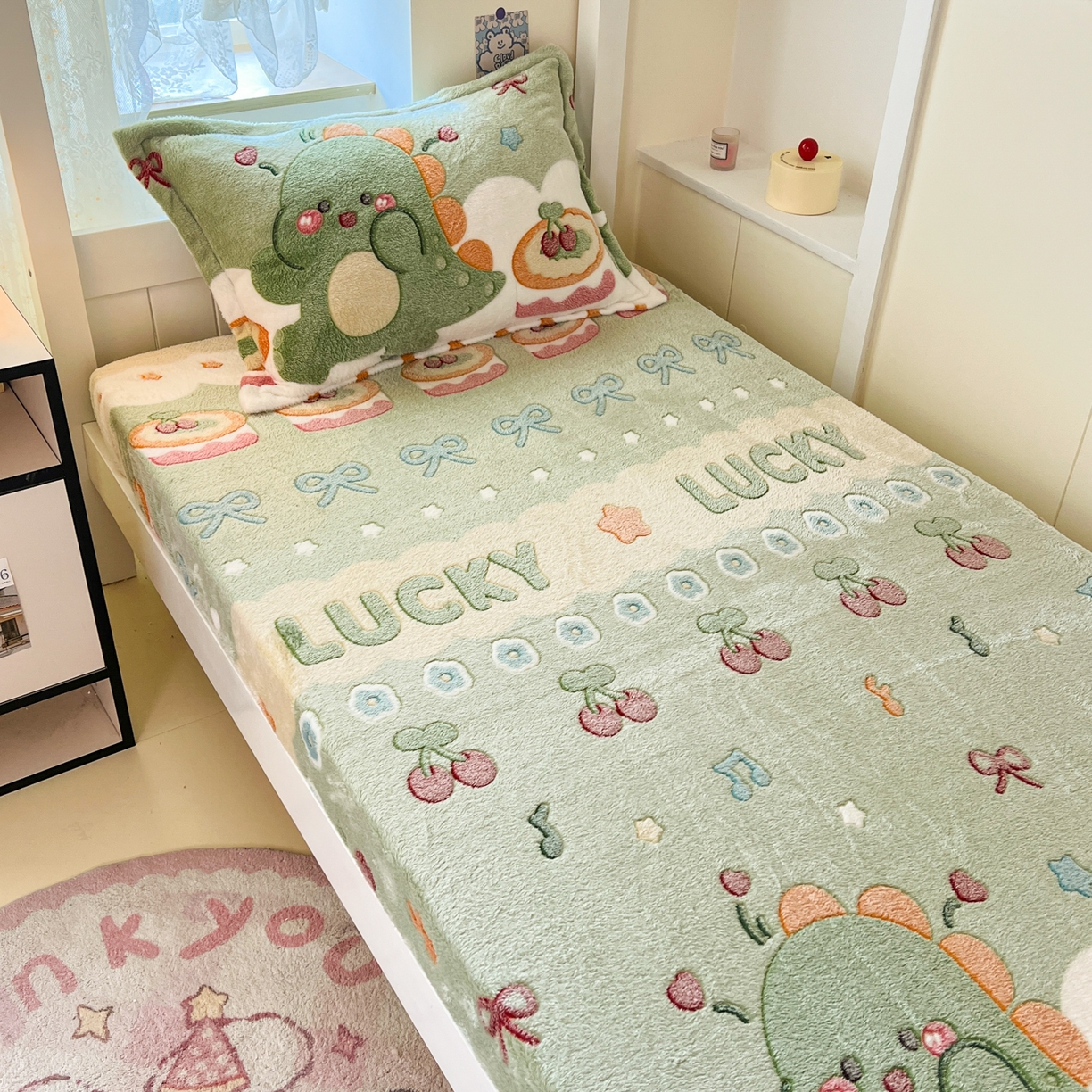 91家纺网 家纺一手货源 找家纺 川悦生活 2025新款雪花绒宿舍单床笠 床笠甜系龙龙