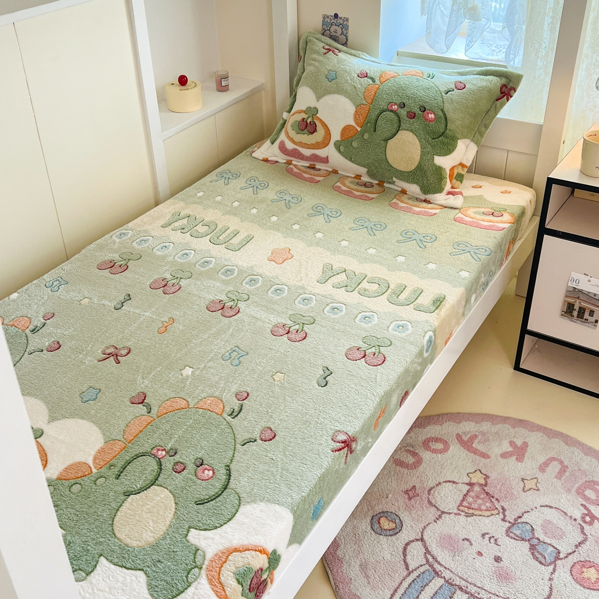 91家纺网 家纺一手货源 找家纺 川悦生活 2025新款雪花绒宿舍单床笠 床笠甜系龙龙