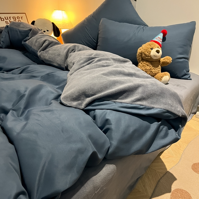 91家纺网 家纺一手货源 找家纺 悦织湾家纺 2025新款水洗棉牛奶绒单面绒单被套四件套双面两用春秋冬都可用学生宿舍四件套 单面绒宝兰浅灰