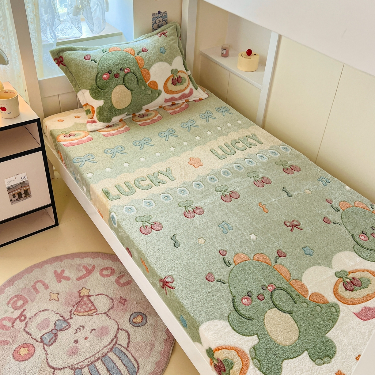 91家纺网 家纺一手货源 找家纺 川悦生活 2025新款雪花绒宿舍单床笠 床笠甜系龙龙