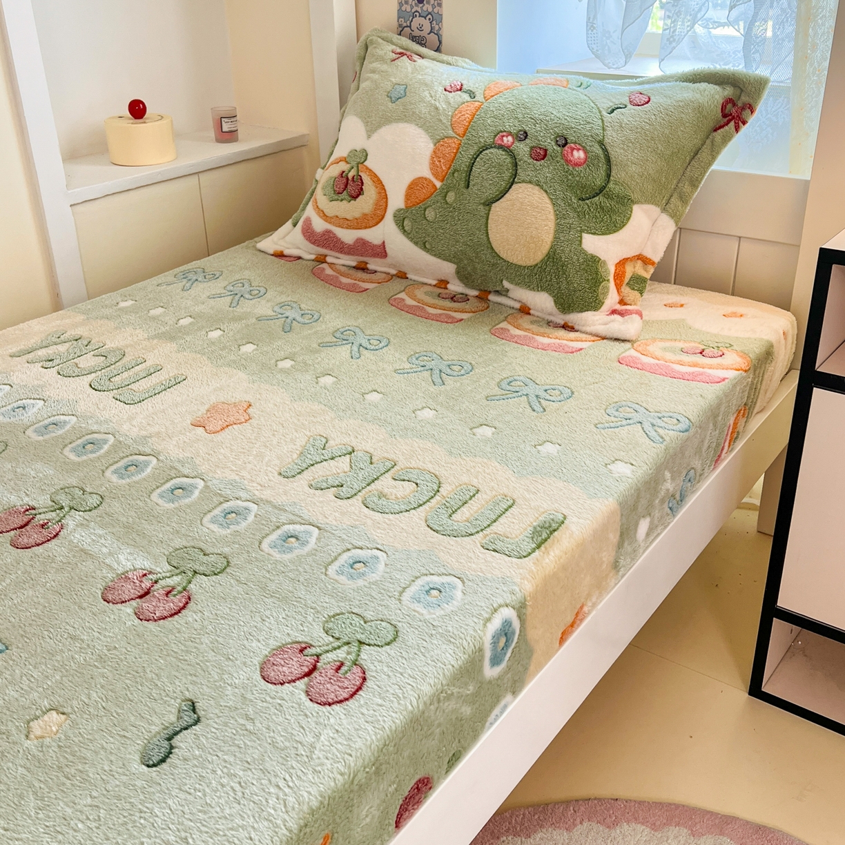 91家纺网 家纺一手货源 找家纺 川悦生活 2025新款雪花绒宿舍单床笠 床笠甜系龙龙