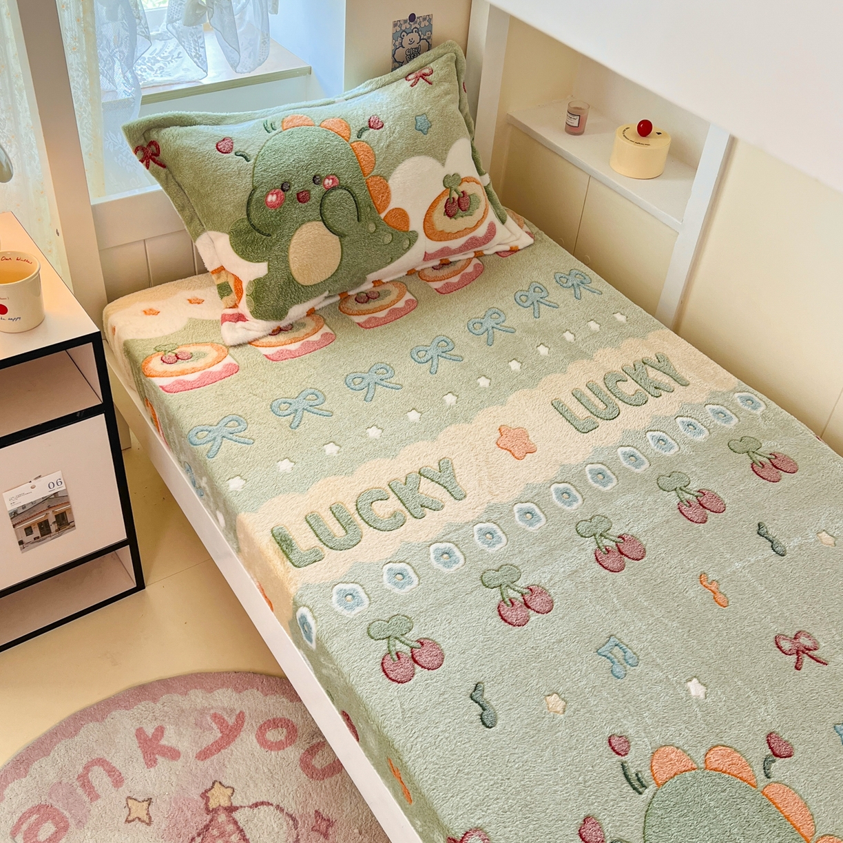 91家纺网 家纺一手货源 找家纺 川悦生活 2025新款雪花绒宿舍单床笠 床笠甜系龙龙