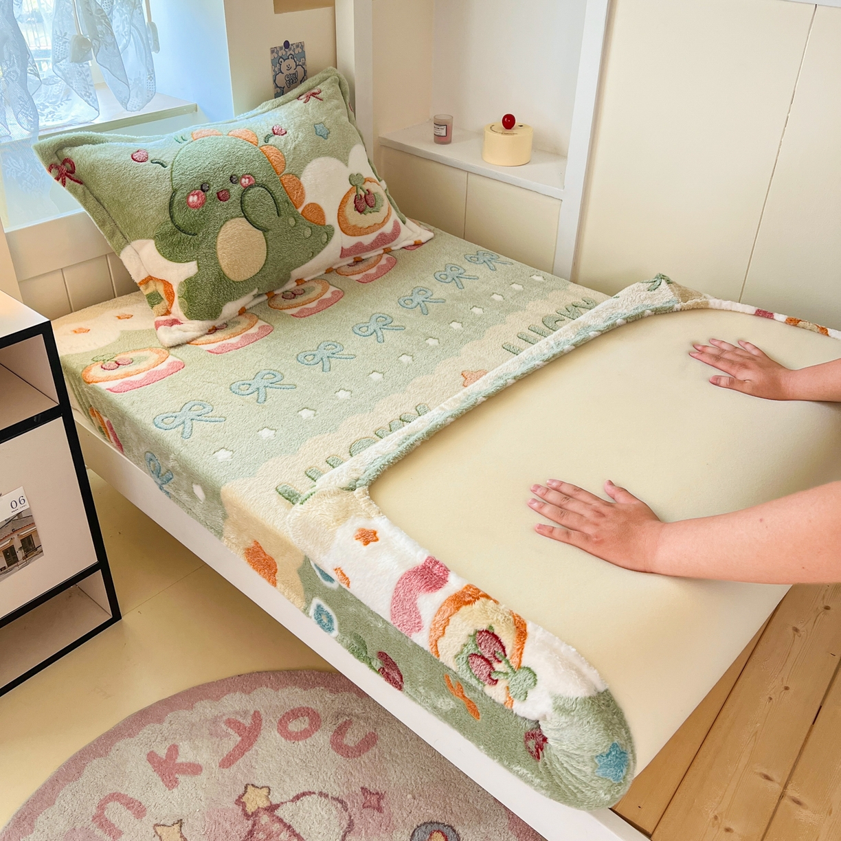 川悦生活 2025新款雪花绒宿舍单床笠 床笠甜系龙龙