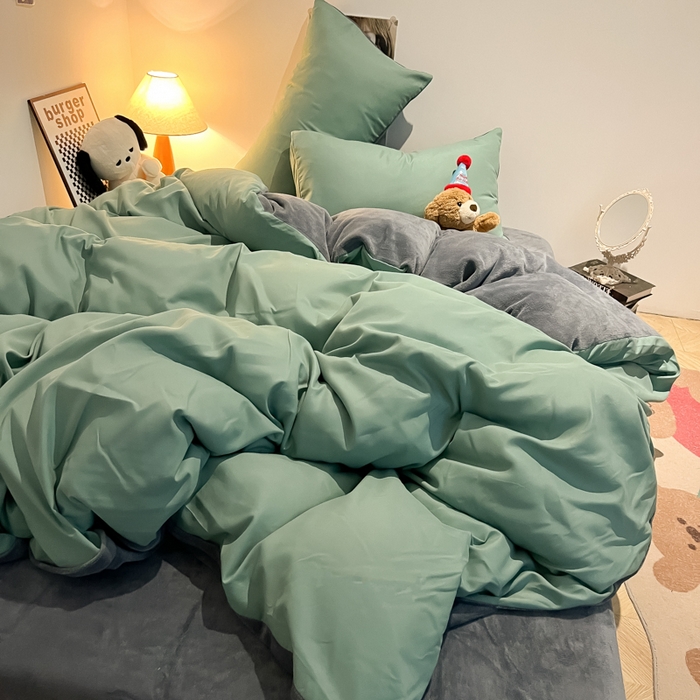 91家纺网 家纺一手货源 找家纺 悦织湾家纺 2025新款水洗棉牛奶绒单面绒单被套四件套双面两用春秋冬都可用学生宿舍四件套 单面绒豆绿浅灰