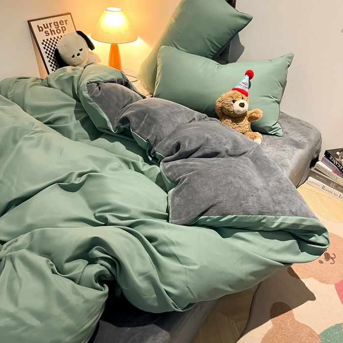 91家纺网 家纺一手货源 找家纺 悦织湾家纺 2025新款水洗棉牛奶绒单面绒单被套四件套双面两用春秋冬都可用学生宿舍四件套 单面绒豆绿浅灰