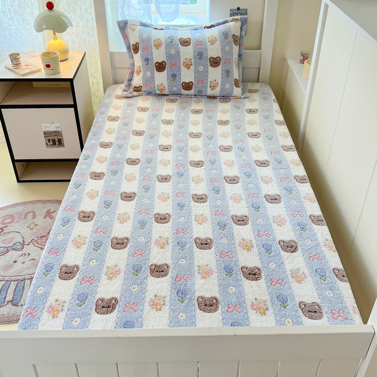 91家纺网 家纺一手货源 找家纺 川悦生活 2025新款雪花绒宿舍单床笠 床笠小熊花园