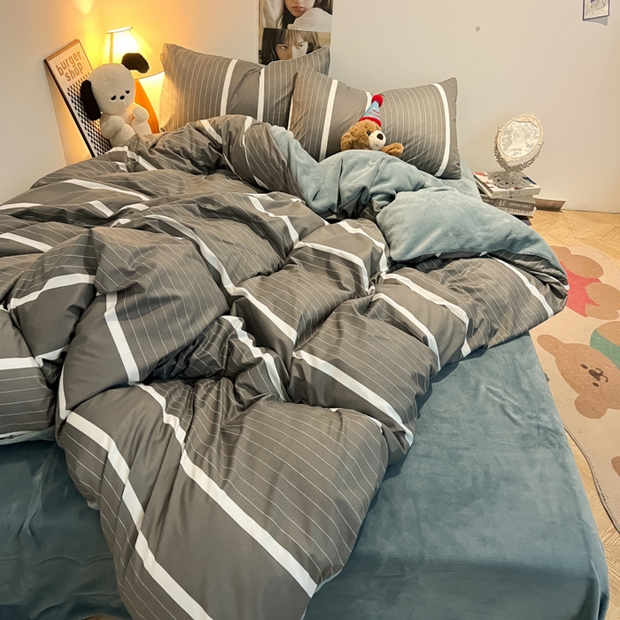 91家纺网 家纺一手货源 找家纺 悦织湾家纺 2025新款水洗棉牛奶绒单面绒单被套四件套双面两用春秋冬都可用学生宿舍四件套 单面绒风尚灰