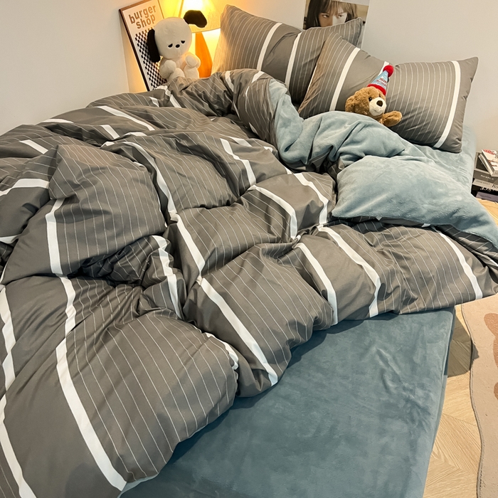 91家纺网 家纺一手货源 找家纺 悦织湾家纺 2025新款水洗棉牛奶绒单面绒单被套四件套双面两用春秋冬都可用学生宿舍四件套 单面绒风尚灰