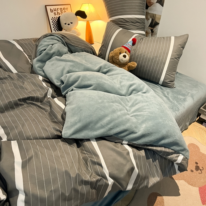 91家纺网 家纺一手货源 找家纺 悦织湾家纺 2025新款水洗棉牛奶绒单面绒单被套四件套双面两用春秋冬都可用学生宿舍四件套 单面绒风尚灰