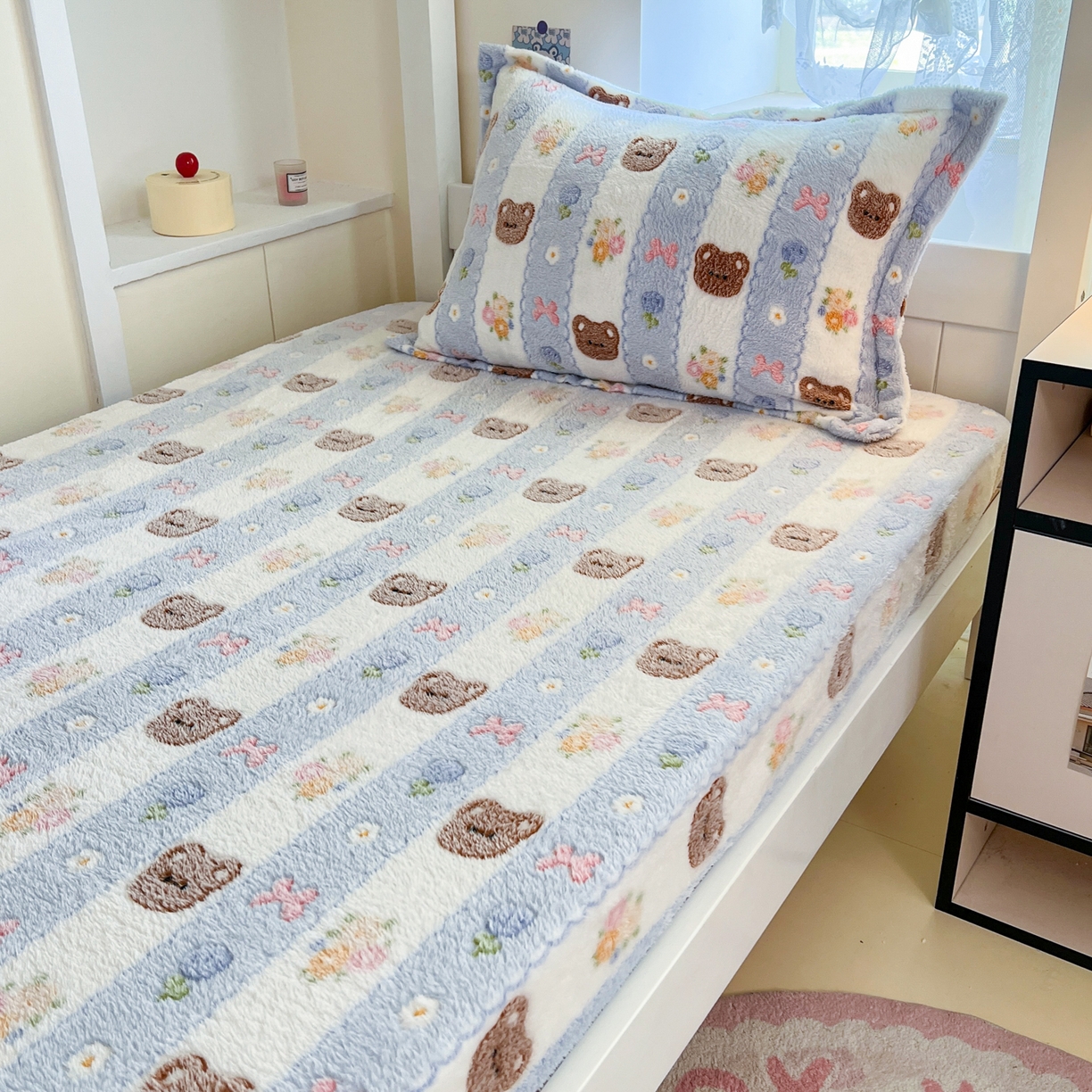 91家纺网 家纺一手货源 找家纺 川悦生活 2025新款雪花绒宿舍单床笠 床笠小熊花园