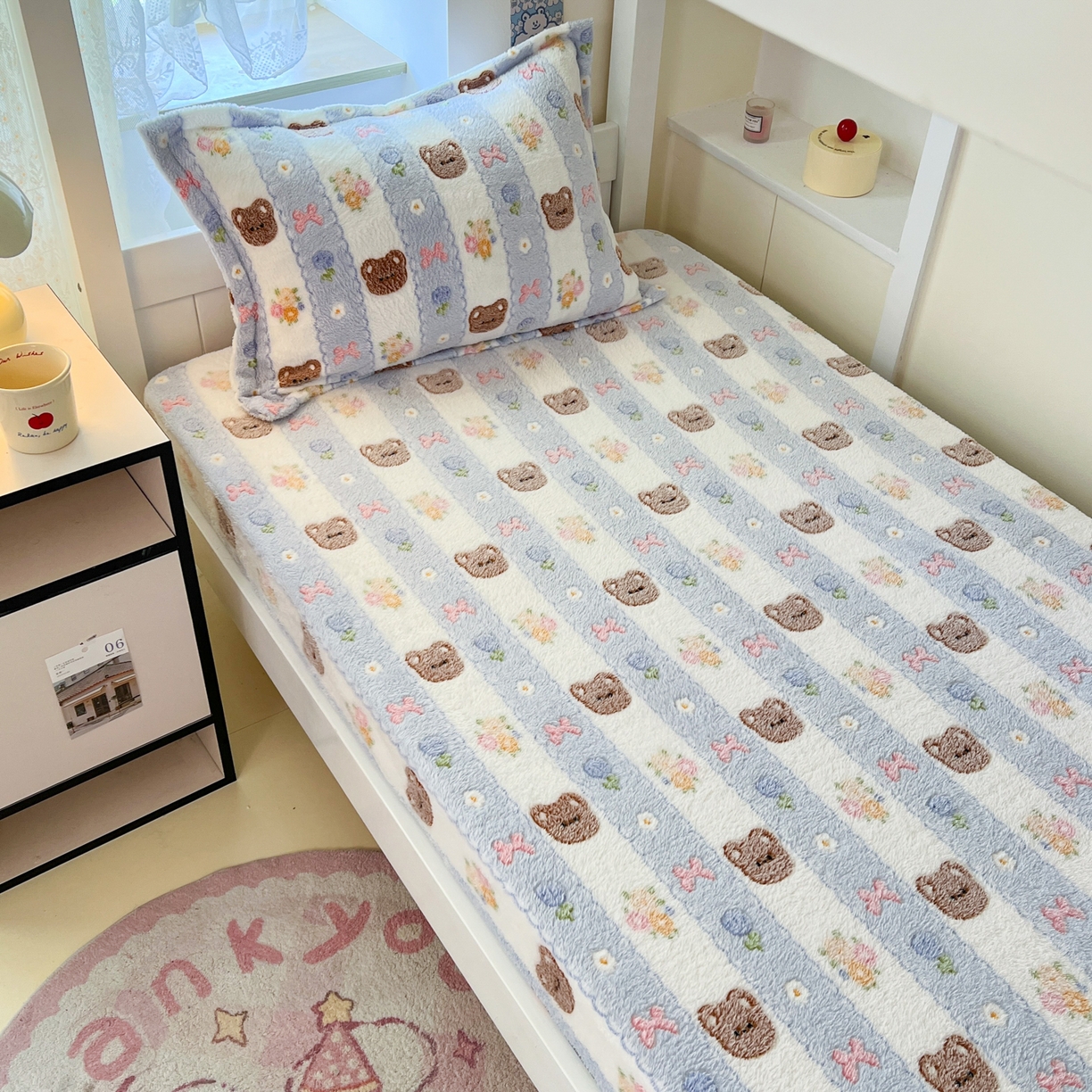 91家纺网 家纺一手货源 找家纺 川悦生活 2025新款雪花绒宿舍单床笠 床笠小熊花园