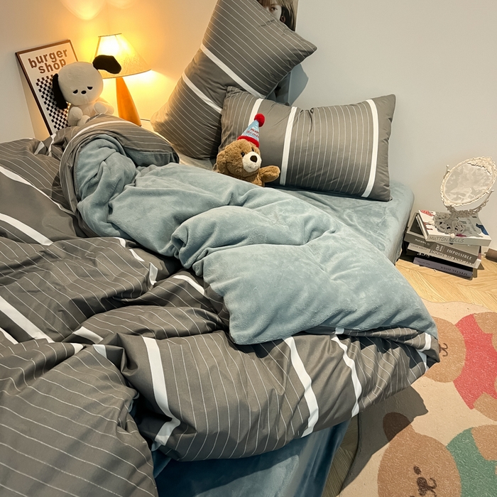 91家纺网 家纺一手货源 找家纺 悦织湾家纺 2025新款水洗棉牛奶绒单面绒单被套四件套双面两用春秋冬都可用学生宿舍四件套 单面绒风尚灰