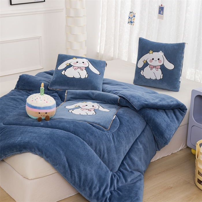 91家纺网 家纺一手货源 找家纺 哩哩熊 2025新款抱枕被子两用加厚二合一汽车载枕头办公室午睡毯子冬天靠枕-长耳兔系列 长耳兔-宝石蓝