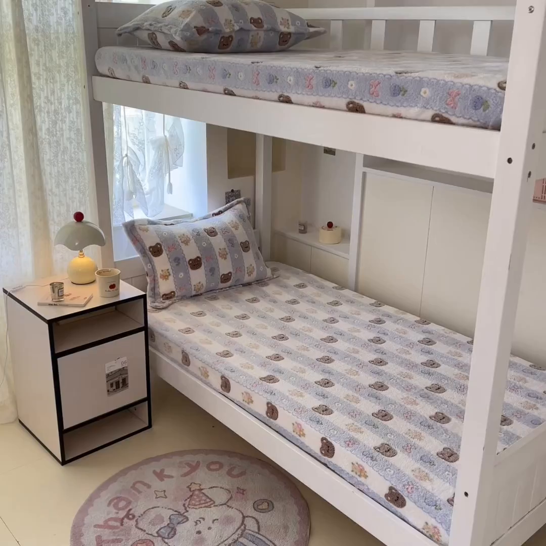 91家纺网 家纺一手货源 找家纺 川悦生活 2025新款雪花绒宿舍单床笠 床笠小熊花园