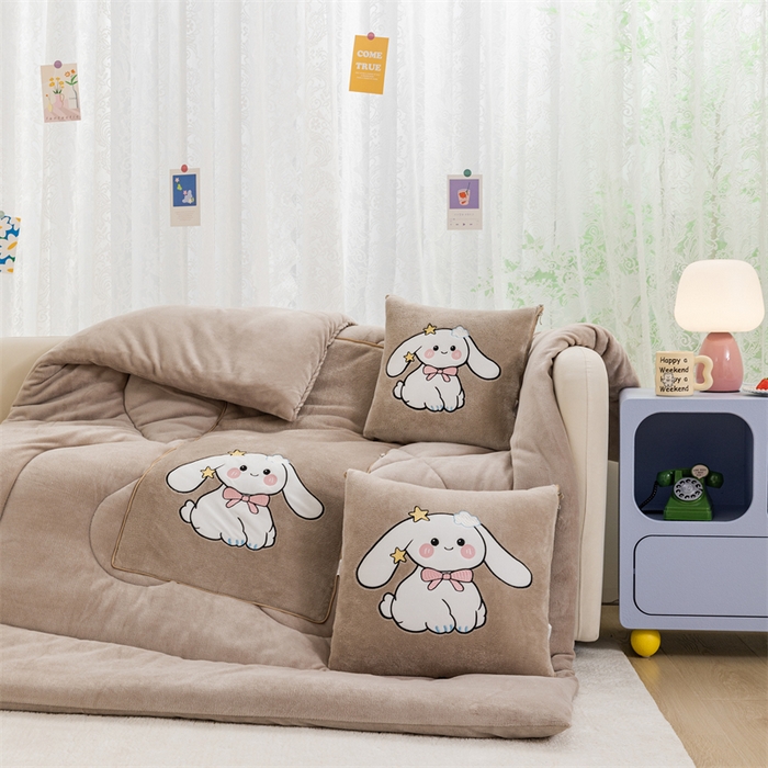 91家纺网 家纺一手货源 找家纺 哩哩熊 2025新款抱枕被子两用加厚二合一汽车载枕头办公室午睡毯子冬天靠枕-长耳兔系列 长耳兔-奶茶咖