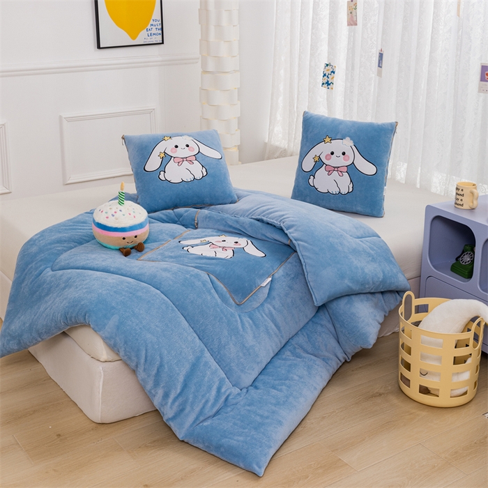 91家纺网 家纺一手货源 找家纺 哩哩熊 2025新款抱枕被子两用加厚二合一汽车载枕头办公室午睡毯子冬天靠枕-长耳兔系列 长耳兔-浅蓝