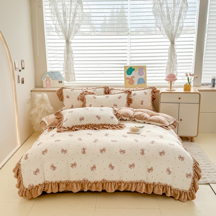 91家纺网 家纺一手货源 找家纺 （总）橘子家 2025轻奢法式花边公主风婴儿绒牛奶绒高克重四件套