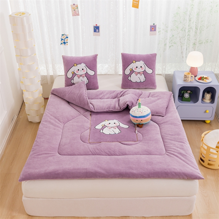 91家纺网 家纺一手货源 找家纺 哩哩熊 2025新款抱枕被子两用加厚二合一汽车载枕头办公室午睡毯子冬天靠枕-长耳兔系列 长耳兔-香芋紫