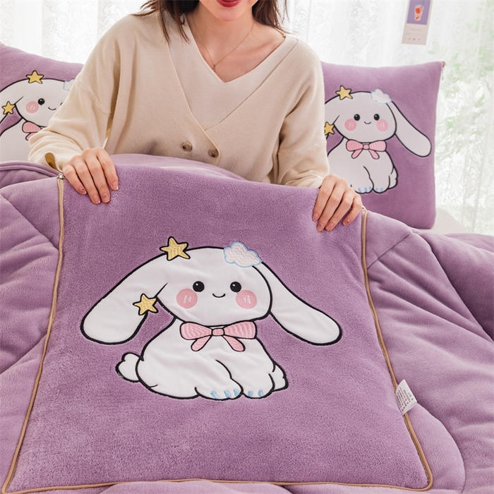 91家纺网 家纺一手货源 找家纺 哩哩熊 2025新款抱枕被子两用加厚二合一汽车载枕头办公室午睡毯子冬天靠枕-长耳兔系列 长耳兔-香芋紫