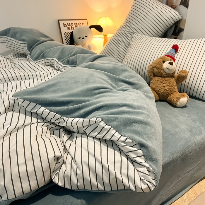 91家纺网 家纺一手货源 找家纺 悦织湾家纺 2025新款水洗棉牛奶绒单面绒单被套四件套双面两用春秋冬都可用学生宿舍四件套 单面绒简约白