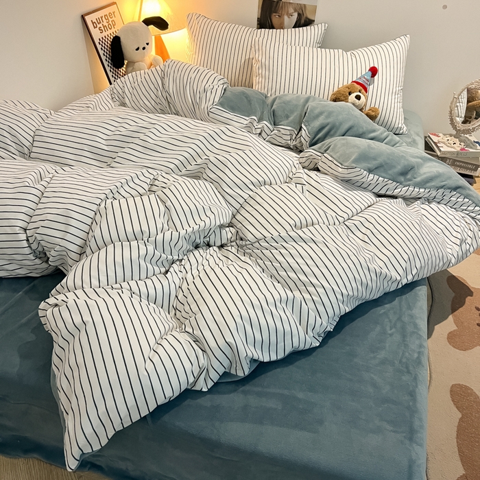 91家纺网 家纺一手货源 找家纺 悦织湾家纺 2025新款水洗棉牛奶绒单面绒单被套四件套双面两用春秋冬都可用学生宿舍四件套 单面绒简约白