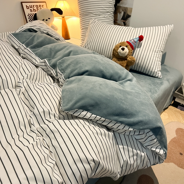 91家纺网 家纺一手货源 找家纺 悦织湾家纺 2025新款水洗棉牛奶绒单面绒单被套四件套双面两用春秋冬都可用学生宿舍四件套 单面绒简约白