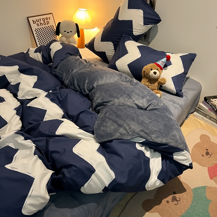 91家纺网 家纺一手货源 找家纺 悦织湾家纺 2025新款水洗棉牛奶绒单面绒单被套四件套双面两用春秋冬都可用学生宿舍四件套 单面绒迷幻天空