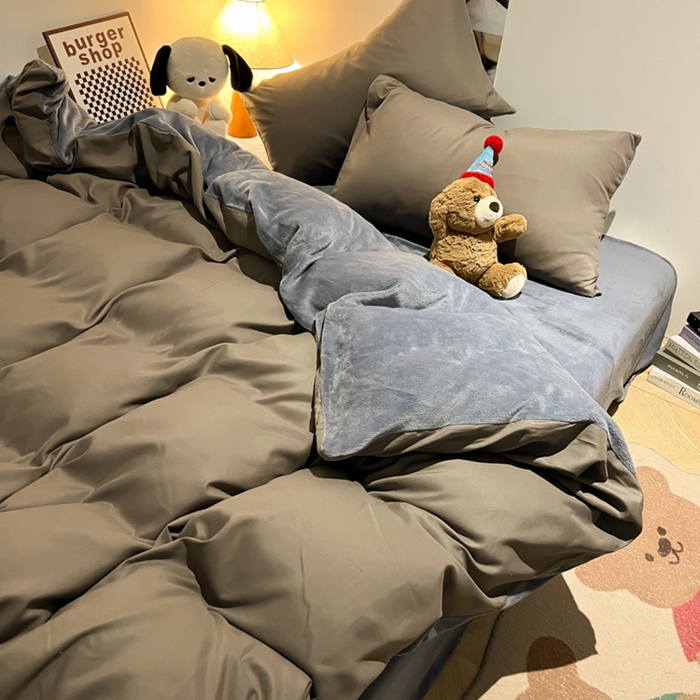 91家纺网 家纺一手货源 找家纺 悦织湾家纺 2025新款水洗棉牛奶绒单面绒单被套四件套双面两用春秋冬都可用学生宿舍四件套 单面绒浅灰