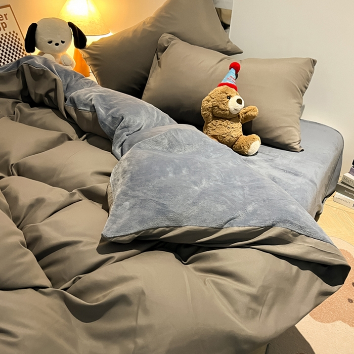 91家纺网 家纺一手货源 找家纺 悦织湾家纺 2025新款水洗棉牛奶绒单面绒单被套四件套双面两用春秋冬都可用学生宿舍四件套 单面绒浅灰