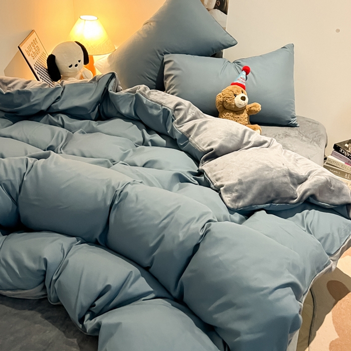 91家纺网 家纺一手货源 找家纺 悦织湾家纺 2025新款水洗棉牛奶绒单面绒单被套四件套双面两用春秋冬都可用学生宿舍四件套 单面绒浅兰灰浅灰