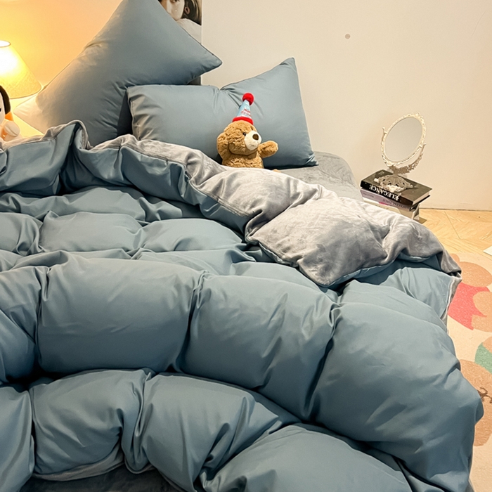 91家纺网 家纺一手货源 找家纺 悦织湾家纺 2025新款水洗棉牛奶绒单面绒单被套四件套双面两用春秋冬都可用学生宿舍四件套 单面绒浅兰灰浅灰