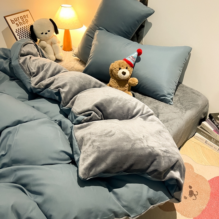 91家纺网 家纺一手货源 找家纺 悦织湾家纺 2025新款水洗棉牛奶绒单面绒单被套四件套双面两用春秋冬都可用学生宿舍四件套 单面绒浅兰灰浅灰