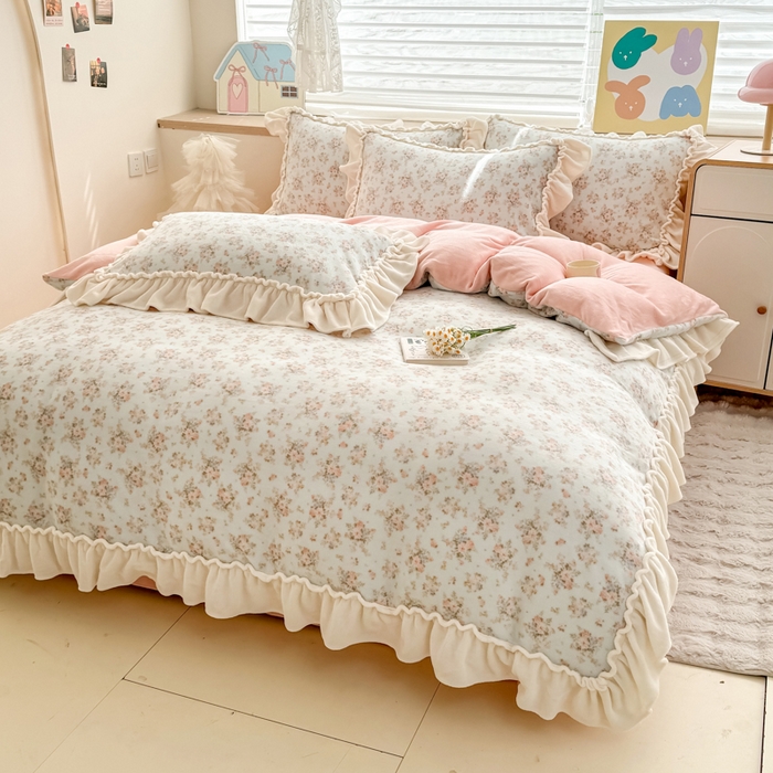 91家纺网 家纺一手货源 找家纺 （总）橘子家 2025轻奢法式花边公主风婴儿绒牛奶绒高克重四件套