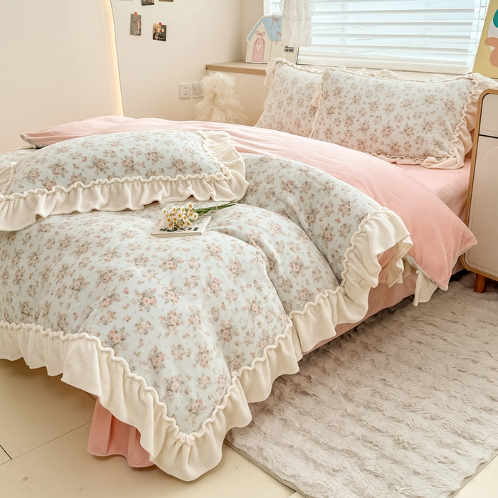 91家纺网 家纺一手货源 找家纺 （总）橘子家 2025轻奢法式花边公主风婴儿绒牛奶绒高克重四件套