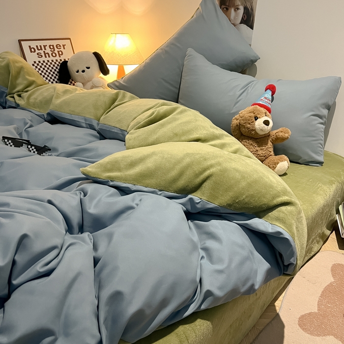 91家纺网 家纺一手货源 找家纺 悦织湾家纺 2025新款水洗棉牛奶绒单面绒单被套四件套双面两用春秋冬都可用学生宿舍四件套 单面绒浅兰抹茶