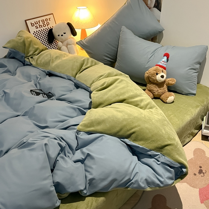 91家纺网 家纺一手货源 找家纺 悦织湾家纺 2025新款水洗棉牛奶绒单面绒单被套四件套双面两用春秋冬都可用学生宿舍四件套 单面绒浅兰抹茶