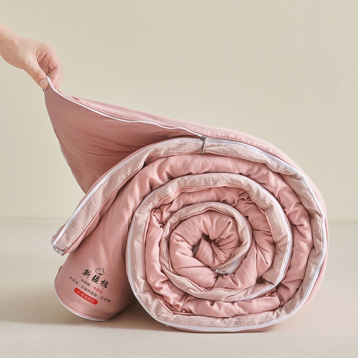 91家纺网 家纺一手货源 找家纺 逸居家纺 2025新款A类水洗棉立体边新疆棉花被子母被 新疆棉花子母被 温柔粉