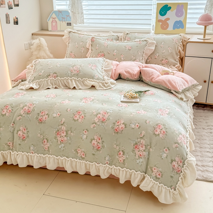 91家纺网 家纺一手货源 找家纺 橘子家 2025轻奢法式花边公主风婴儿绒牛奶绒高克重四件套 安妮