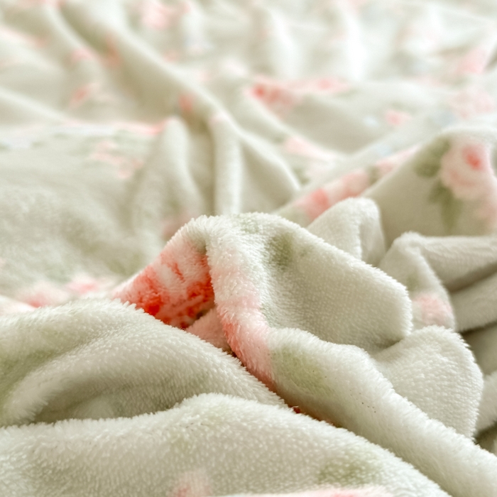 91家纺网 家纺一手货源 找家纺 橘子家 2025轻奢法式花边公主风婴儿绒牛奶绒高克重四件套 安妮