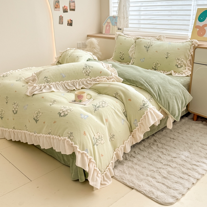 91家纺网 家纺一手货源 找家纺 橘子家 2025轻奢法式花边公主风婴儿绒牛奶绒高克重四件套 风铃草