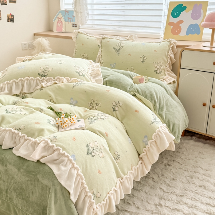 91家纺网 家纺一手货源 找家纺 橘子家 2025轻奢法式花边公主风婴儿绒牛奶绒高克重四件套 风铃草