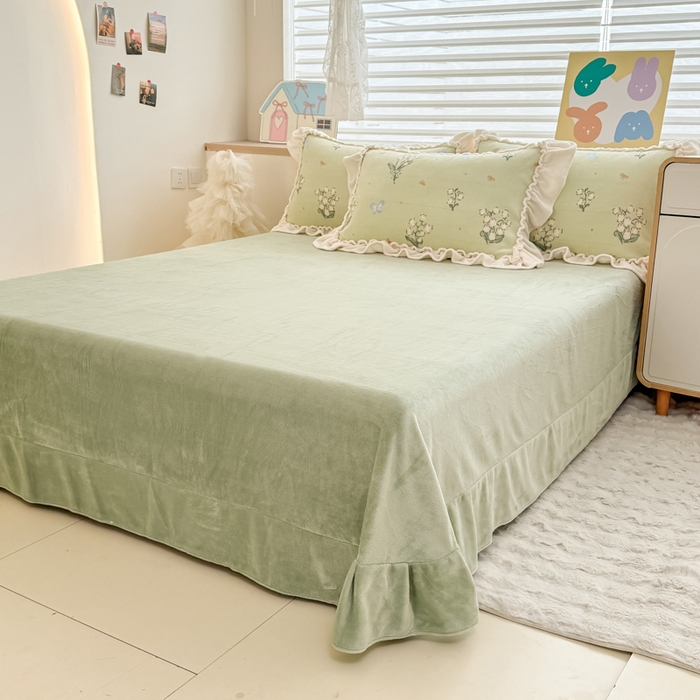 91家纺网 家纺一手货源 找家纺 橘子家 2025轻奢法式花边公主风婴儿绒牛奶绒高克重四件套 风铃草