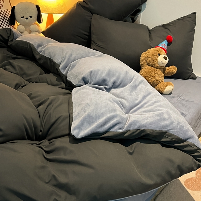 91家纺网 家纺一手货源 找家纺 悦织湾家纺 2025新款水洗棉牛奶绒单面绒单被套四件套双面两用春秋冬都可用学生宿舍四件套 单面绒深灰浅灰