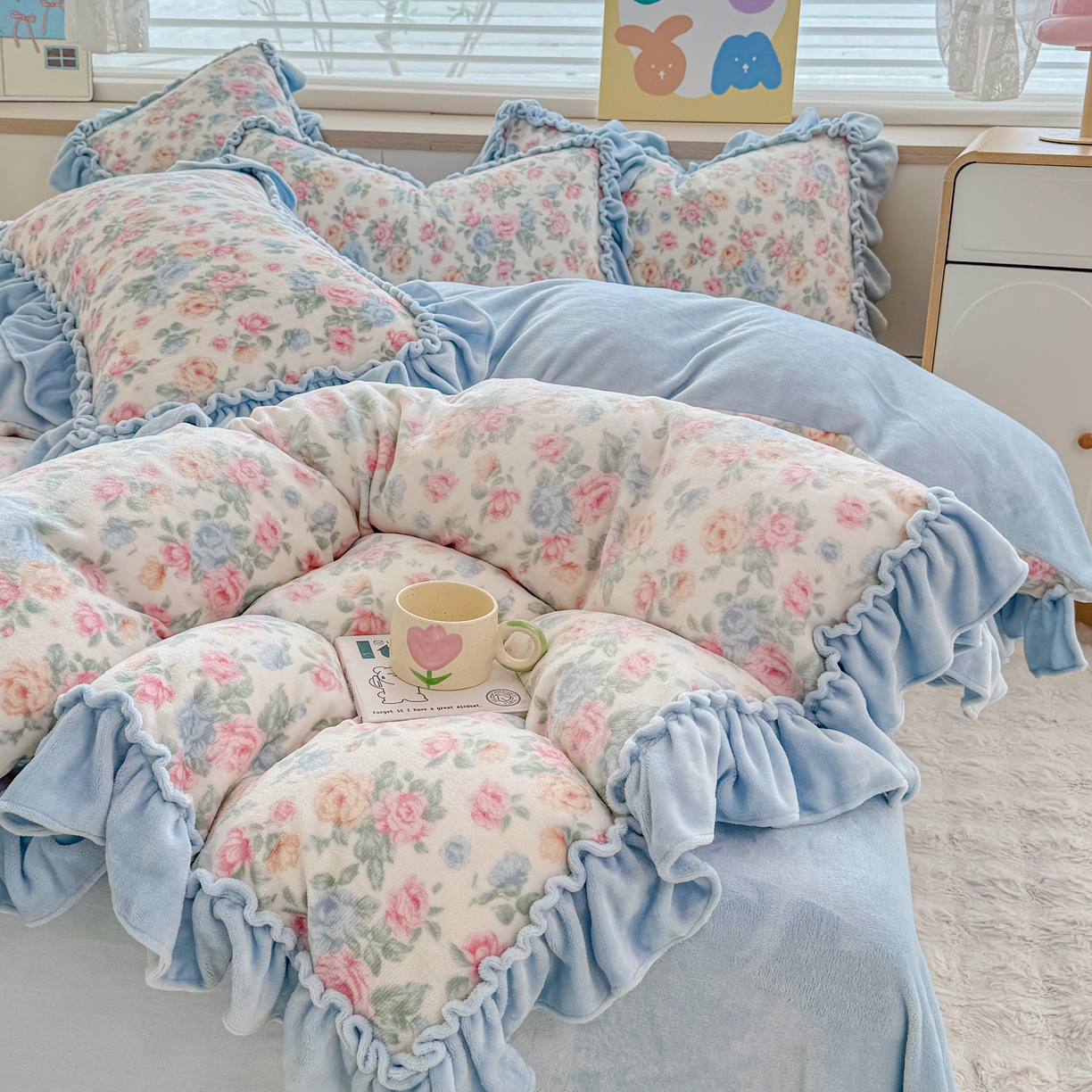 91家纺网 家纺一手货源 找家纺 橘子家 2025轻奢法式花边公主风婴儿绒牛奶绒高克重四件套 花间梦