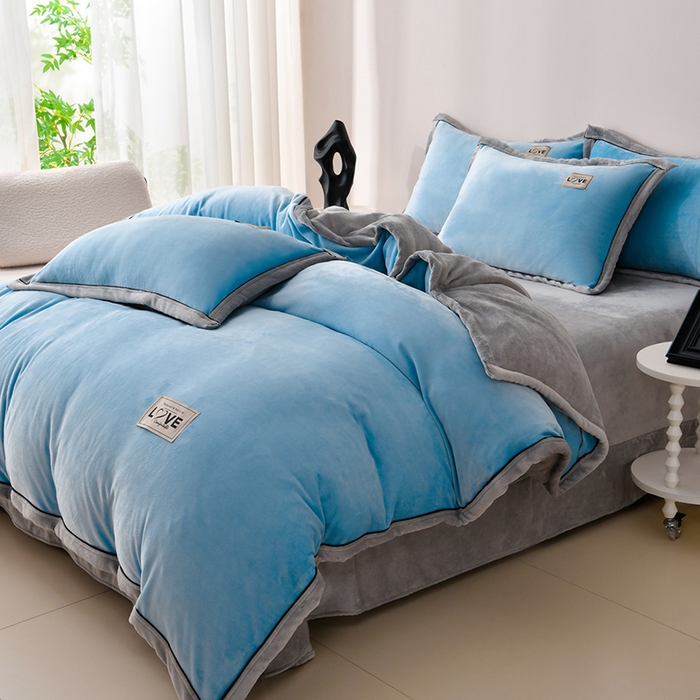 91家纺网 家纺一手货源 找家纺 （总）馨梦缘-2025新款牛奶绒四件套纯色双拼法兰绒四件套