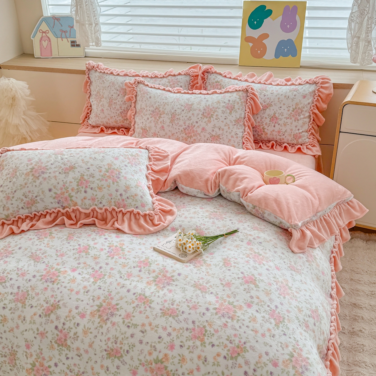 91家纺网 家纺一手货源 找家纺 橘子家 2025轻奢法式花边公主风婴儿绒牛奶绒高克重四件套 花香