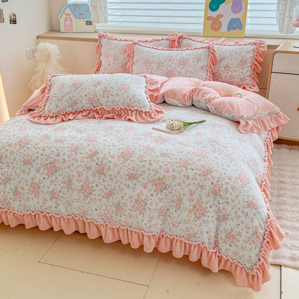 91家纺网 家纺一手货源 找家纺 橘子家 2025轻奢法式花边公主风婴儿绒牛奶绒高克重四件套 花香