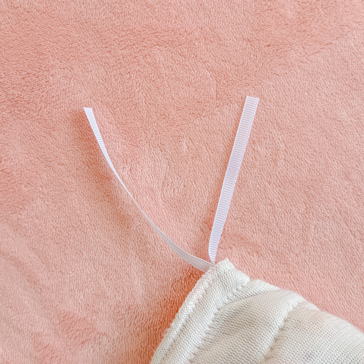 91家纺网 家纺一手货源 找家纺 橘子家 2025轻奢法式花边公主风婴儿绒牛奶绒高克重四件套 花香